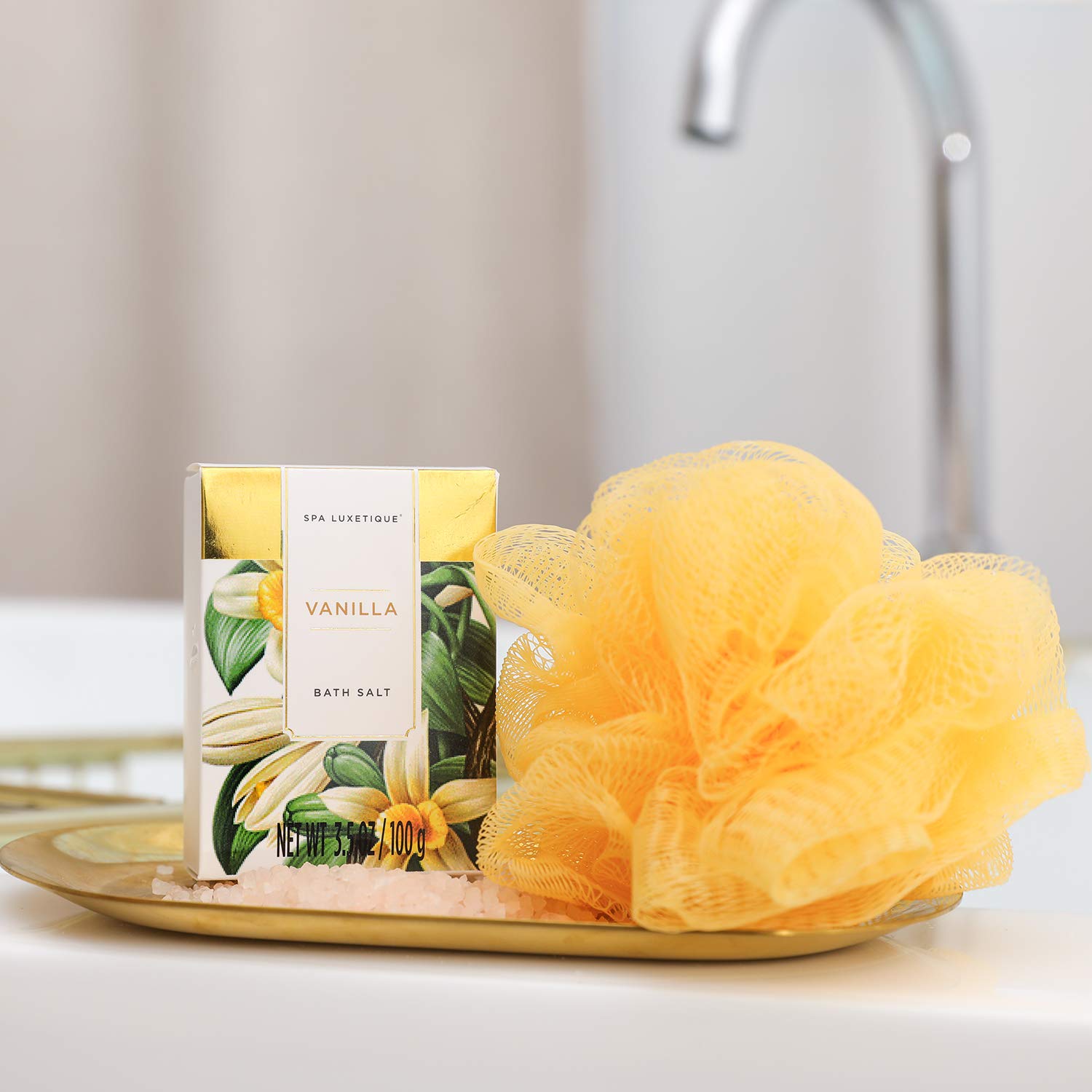 Spa Kit for Women Gift Set, Spa Luxetique Bath and Body Gift Sets for Women, 8pcs Daisy Body Wash Set with Bubble Bath, Body Lotion, Birthday Gifts for Women, Christmas Bath Gifts Spa Set