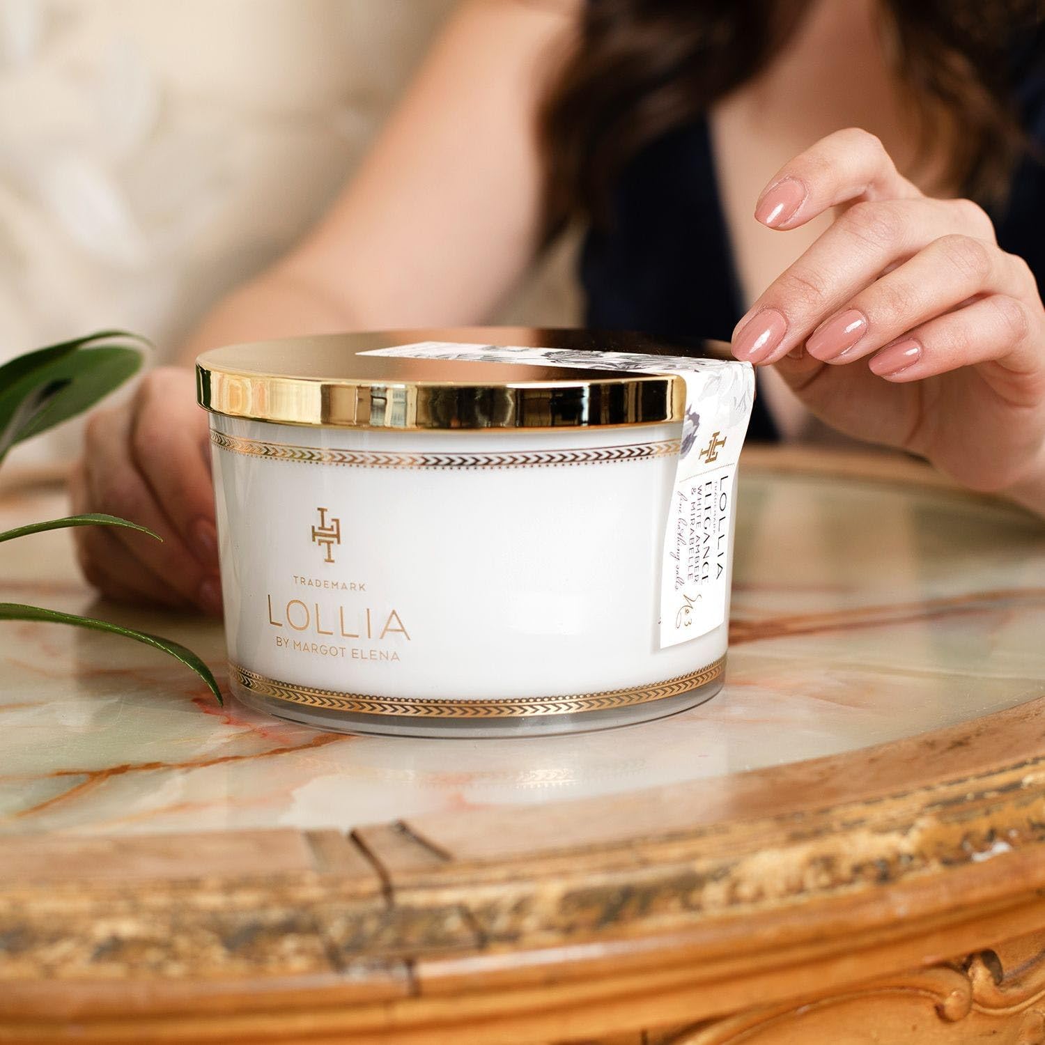 Lollia Fine Bathing Salts, 20 oz. – Bath Essential for Women, Bathtub Accessories, Relaxing Bath Salts for Women, Bath Products, Scented Luxury Bath Salts