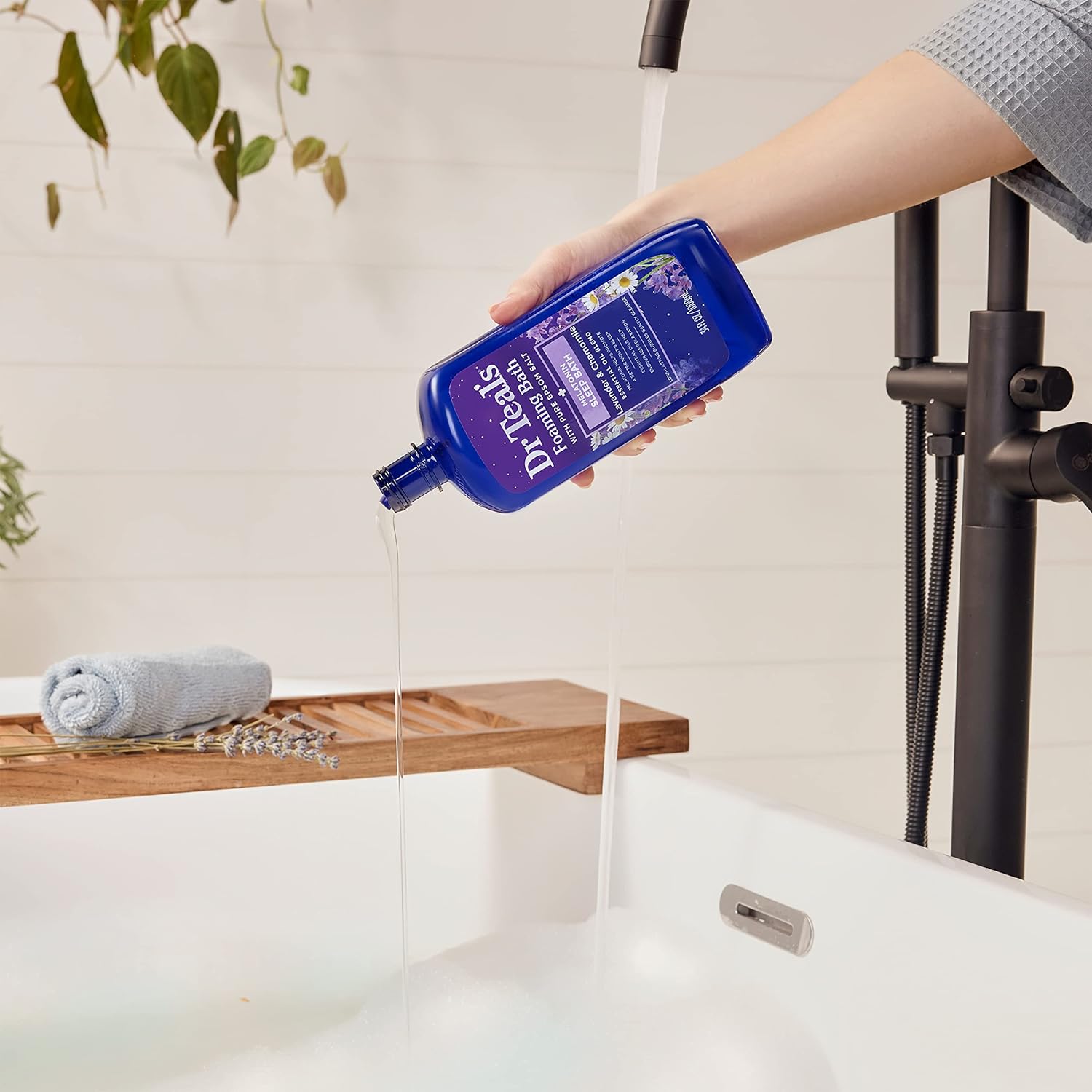 Dr Teal's Foaming Bath with Pure Epsom Salt, Sleep Blend with Melatonin, Lavender & Chamomile Essential Oils, 34 fl oz (Pack of 4) (Packaging May Vary)