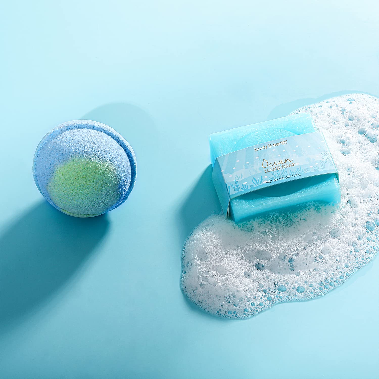 Gifts for Women, Bath Set with Ocean Scented Spa Gifts for Her, Includes Scented Candle, Body Butter, Hand Cream, Bath Bar and Bomb, 5 Pcs Bath Gift Sets, Gifts Set for Women, Valentine's Day Gifts