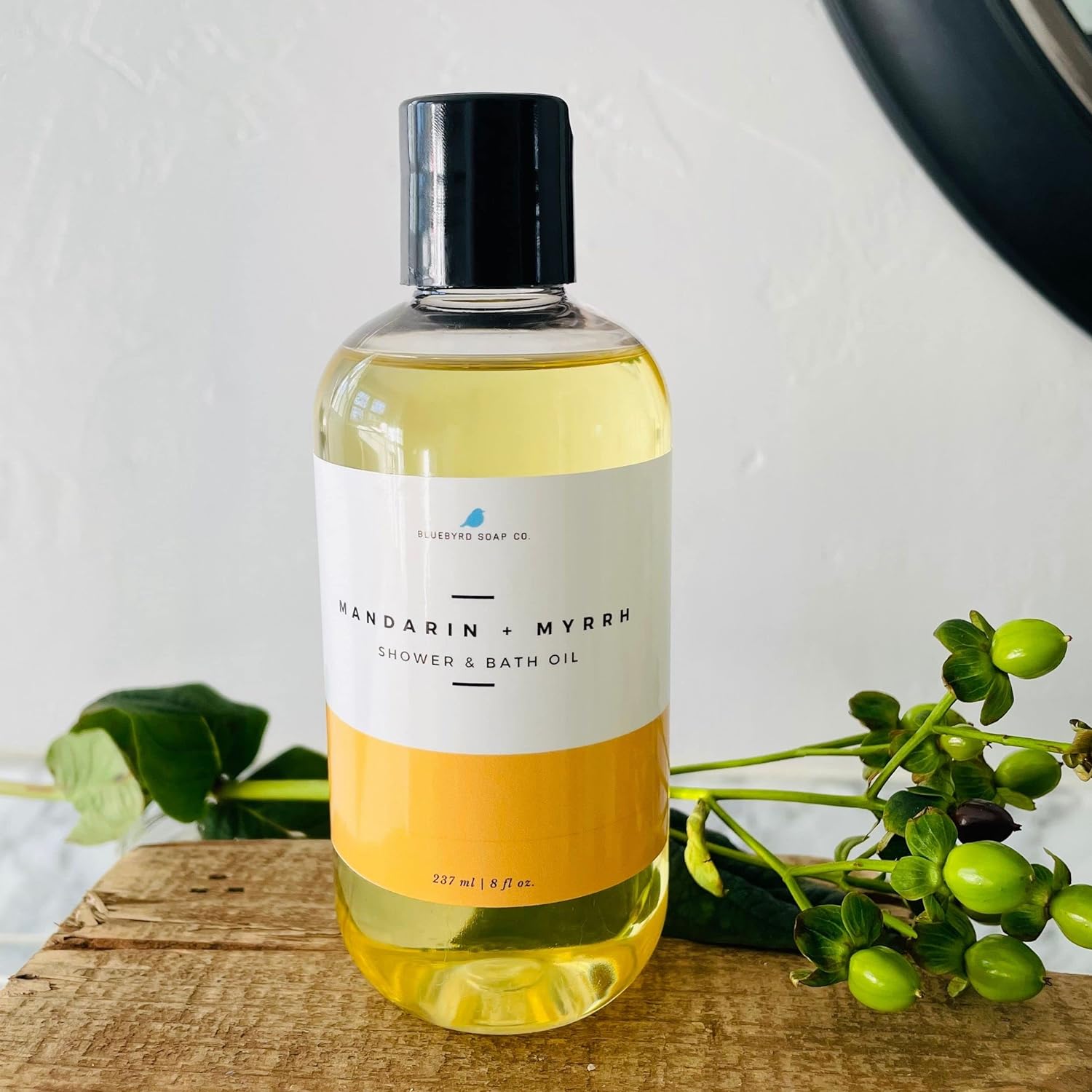 Bluebyrd Soap - White Tea Shower Oil & Bath Oil | Hydrating Plant Based Oils for Bath & Shower | Natural Body Oil Moisturizer | Revitalizing Clean Beauty Bath Oil (White Tea)